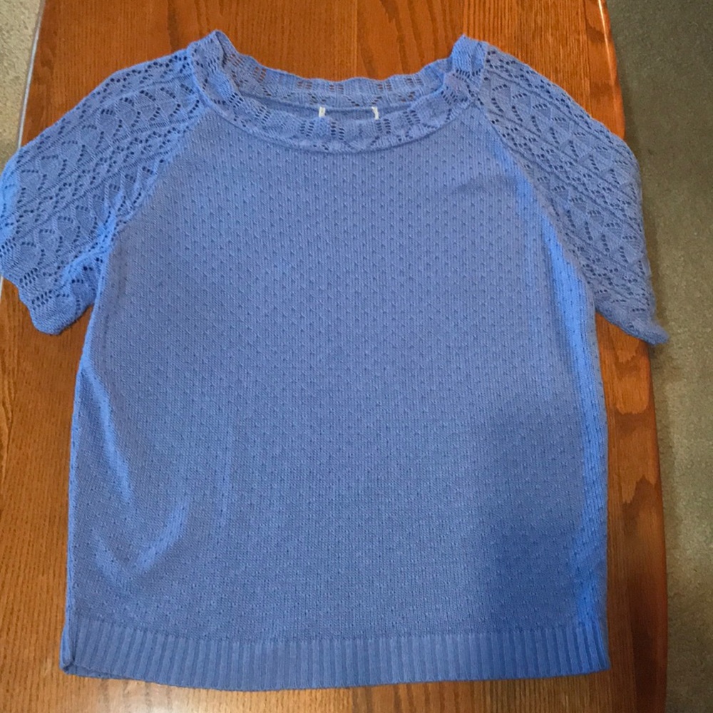 SHORT SLEEVE SWEATER